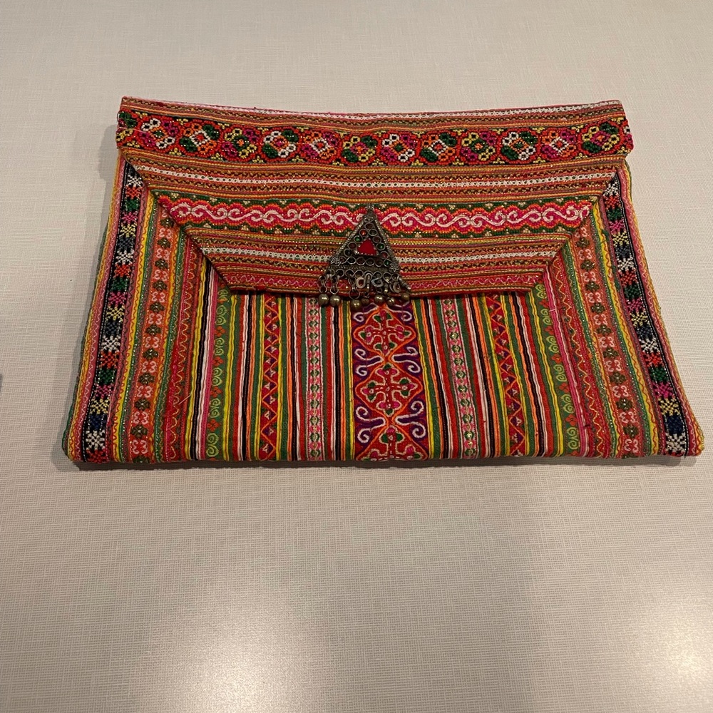 JADEtribe hand embroidered Clutch. Measures 12” x 9”